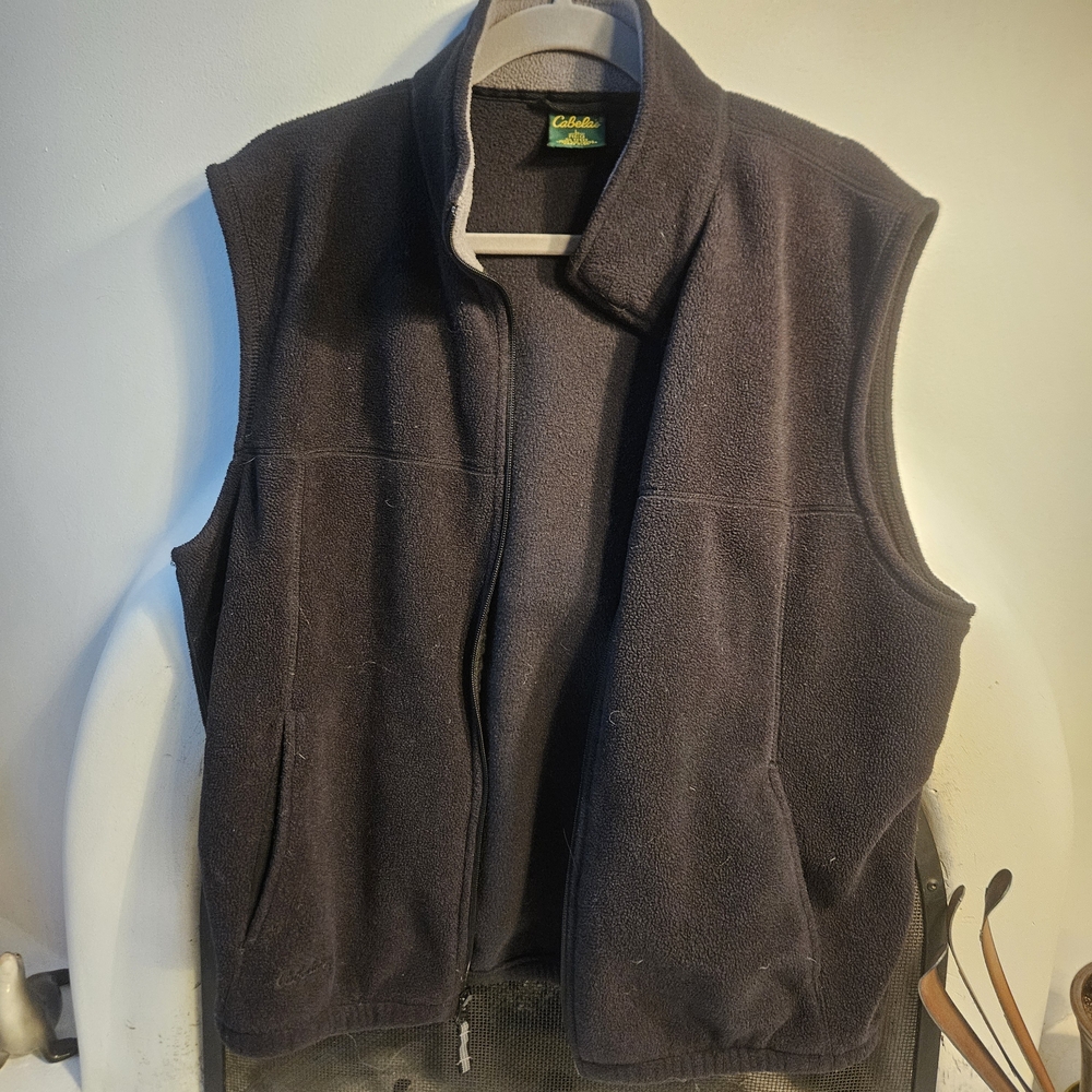 Cabela's Black Polartec Fleece Vest